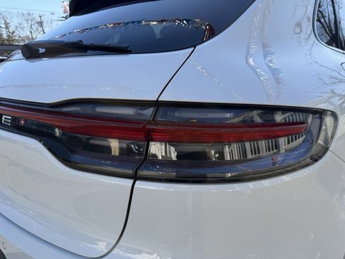 Used 2020 Porsche Macan image 17
