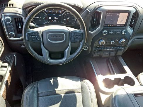 Used 2019 GMC Sierra 1500 Denali w/ Denali Ultimate Package AWD/4WD image 21