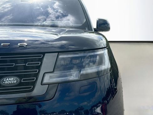 Used 2023 Land Rover Range Rover Long Wheelbase Autobiography AWD/4WD image 9