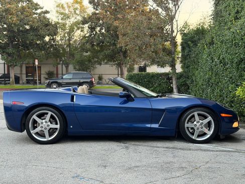 Used 2006 Chevrolet Corvette Convertible w/ Preferred Equipment Group image 6