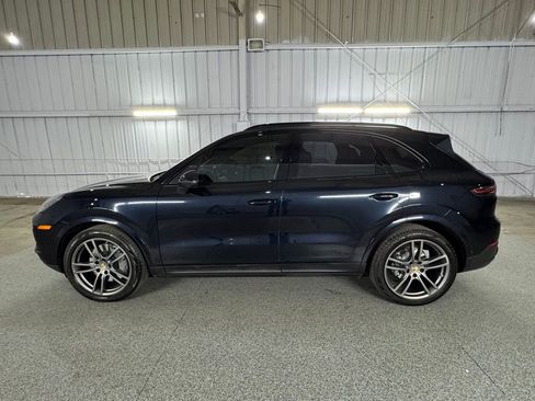 Used 2022 Porsche Cayenne S image 21