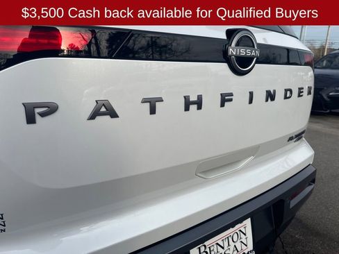 New 2026 Nissan Pathfinder Platinum image 44