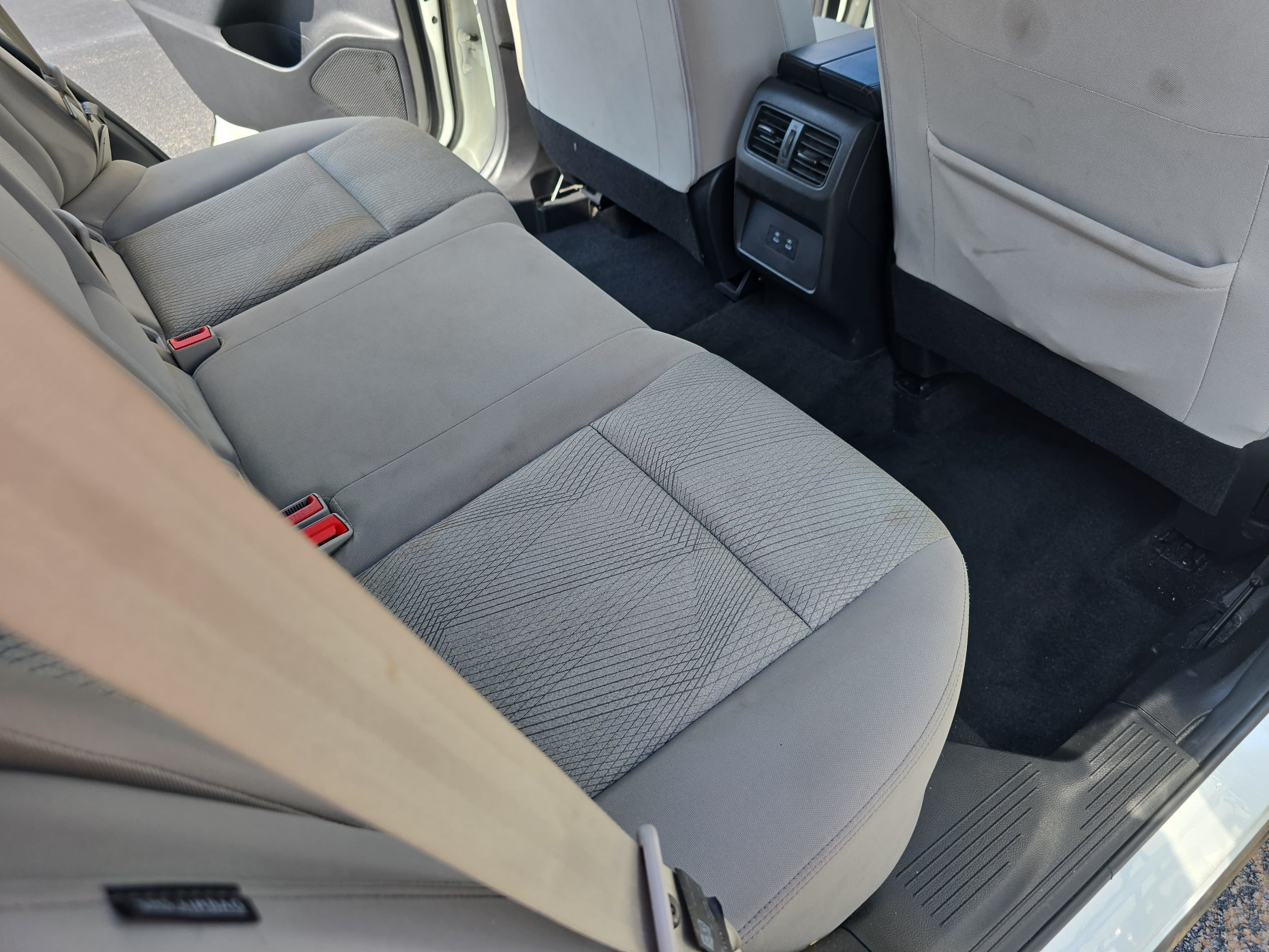 Used 2025 Nissan Rogue SV AWD/4WD image 11