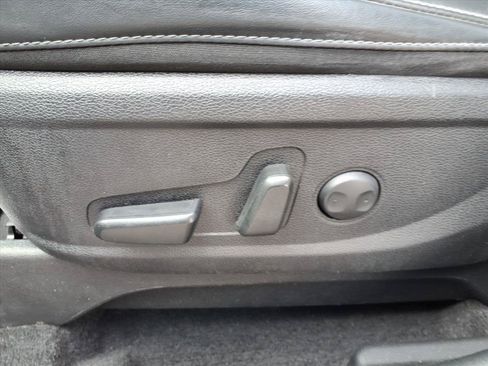 Used 2025 Kia Telluride S FWD image 24