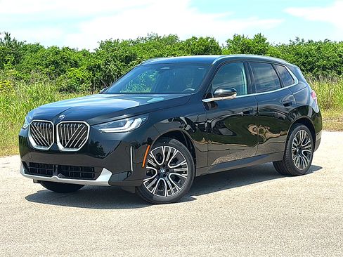 New 2026 BMW X3 xDrive30i w/ Premium Package AWD/4WD image 2