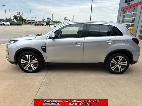 Used 2024 Mitsubishi Outlander Sport SE AWD/4WD image 2