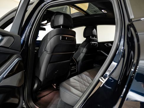 Used 2025 BMW X6 xDrive40i image 44