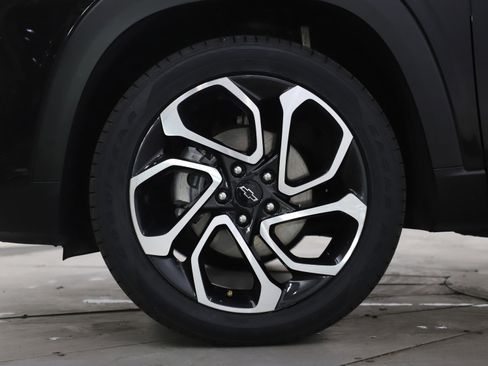 Used 2024 Chevrolet Trax RS image 29