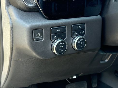 Used 2024 GMC Sierra 1500 Elevation AWD/4WD image 11