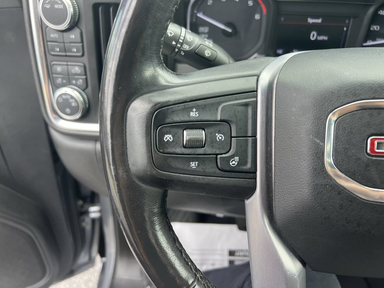 Used 2021 GMC Sierra 1500 Elevation w/ Preferred Package AWD/4WD image 19