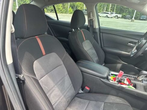 Used 2023 Nissan Sentra SR w/ Midnight Edition Package FWD image 16