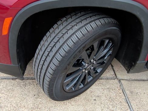 Used 2022 Chevrolet Traverse RS image 51