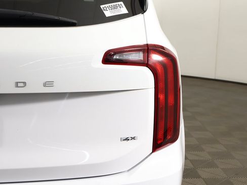 Used 2024 Kia Telluride S w/ S Sunroof Package AWD/4WD image 18