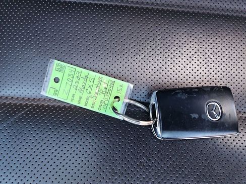 Used 2023 MAZDA CX-5 Signature image 29