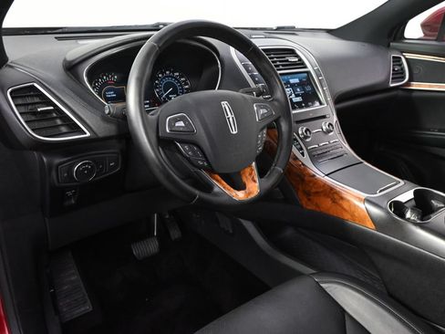 Used 2016 Lincoln MKX Reserve w/ Technology Package AWD/4WD image 12
