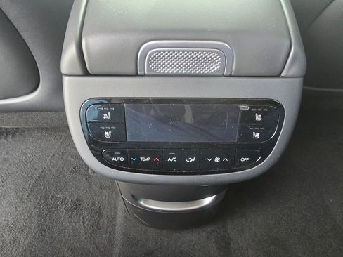 New 2026 Hyundai Ioniq 9 Limited AWD/4WD image 32