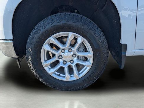 Used 2024 Chevrolet Silverado 1500 LT AWD/4WD image 27
