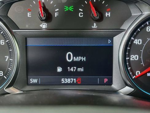 Used 2023 Chevrolet Equinox Premier AWD/4WD image 16