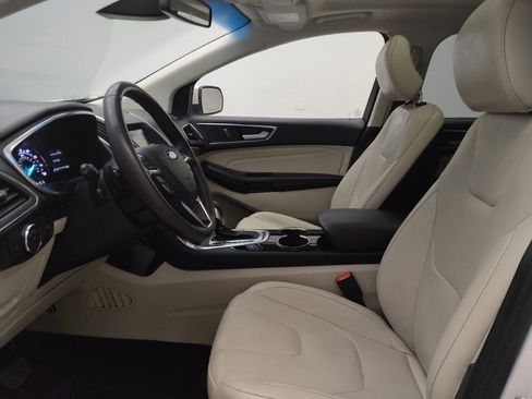 Used 2015 Ford Edge Titanium w/ Equipment Group 302A AWD/4WD image 17