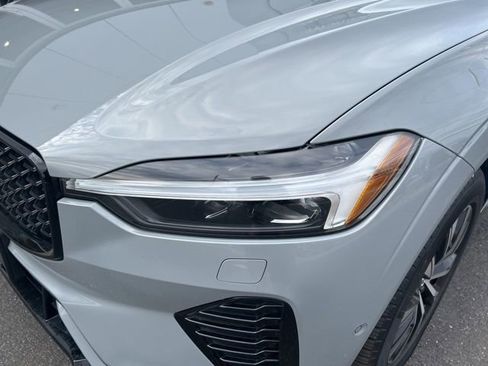 Certified 2025 Volvo XC60 B5 Plus AWD/4WD image 8