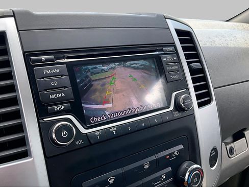 Used 2018 Nissan Frontier SV RWD image 27