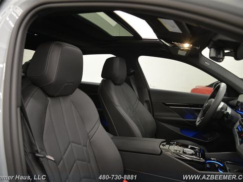 Used 2026 BMW 530i w/ M Sport Package RWD image 19