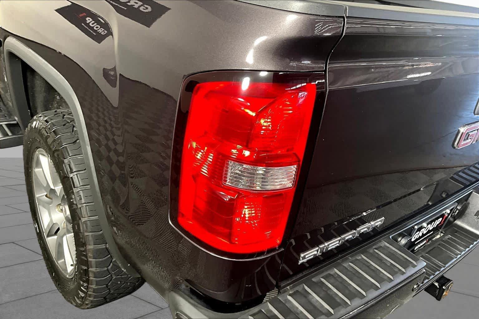 Used 2015 GMC Sierra 1500 Denali AWD/4WD image 27