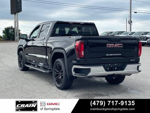 Used 2022 GMC Sierra 1500 SLT w/ SLT Premium Plus Package AWD/4WD image 5