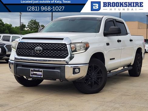 Used 2020 Toyota Tundra SR5 w/ SR5 Leather Package RWD image 1