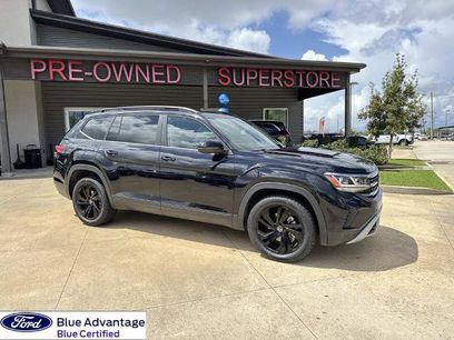 Used 2023 Volkswagen Atlas SE w/ Panoramic Sunroof Package
