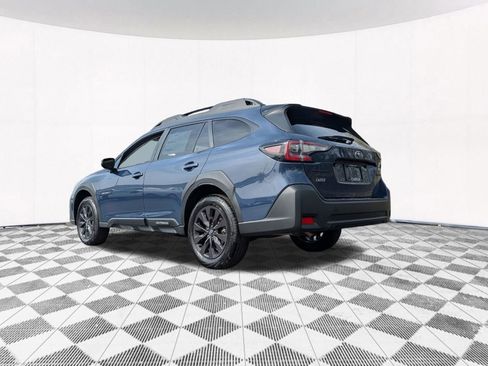 Used 2025 Subaru Outback Onyx Edition image 11