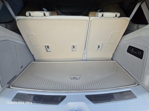 Used 2023 Cadillac Escalade Sport Platinum image 33