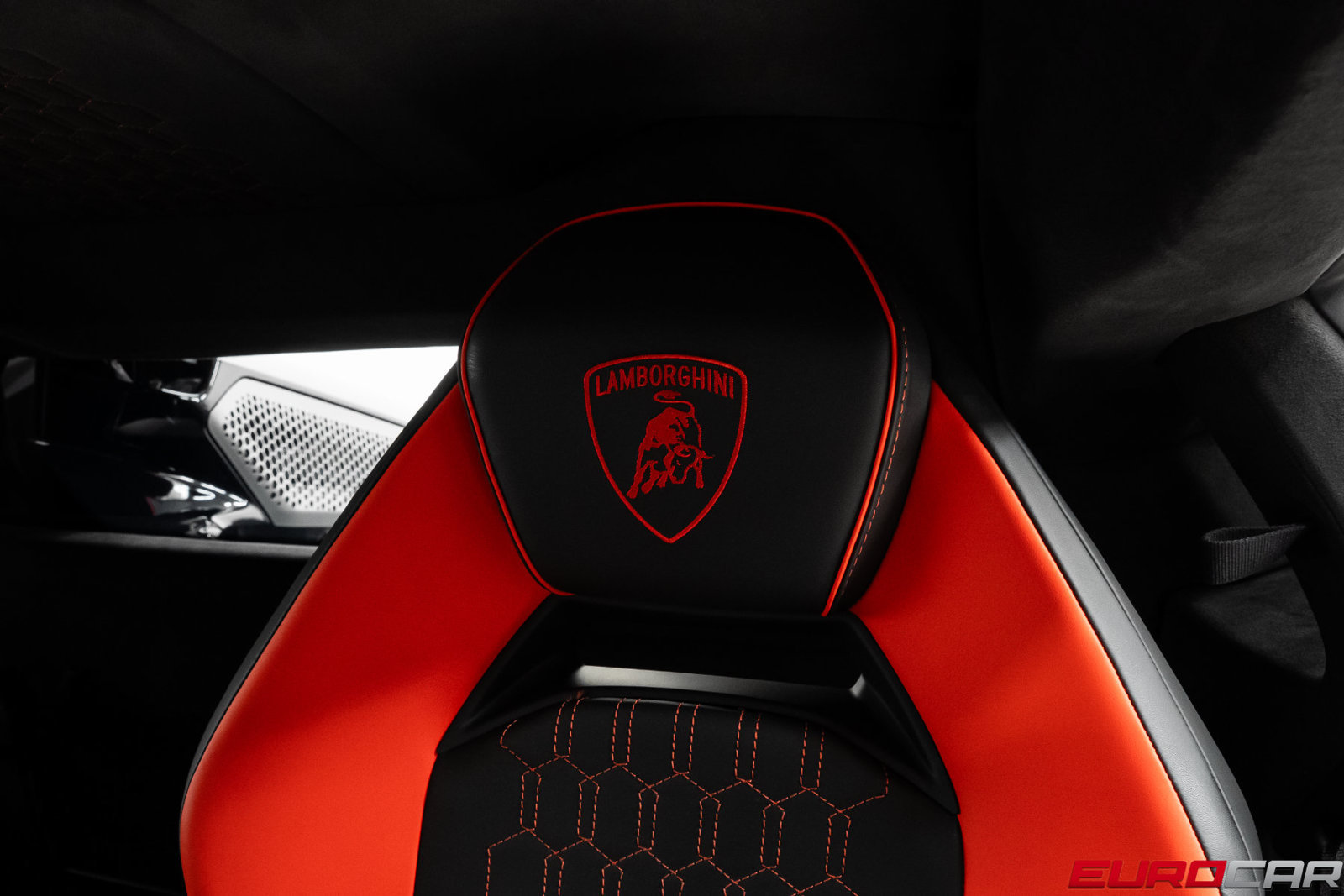 Used 2025 Lamborghini Revuelto AWD/4WD image 47