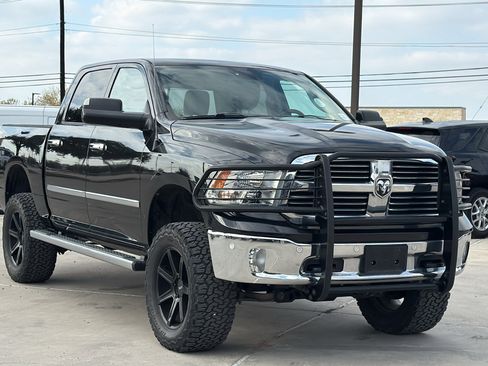 Used 2015 RAM 1500 Lone Star image 3