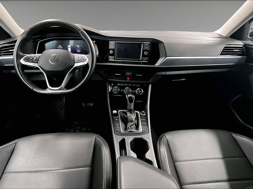 Used 2024 Volkswagen Jetta SE FWD image 21