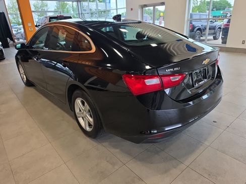 Used 2023 Chevrolet Malibu LT FWD image 11