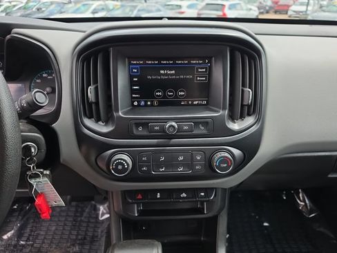 Used 2021 Chevrolet Colorado W/T w/ WT Convenience Package AWD/4WD image 17