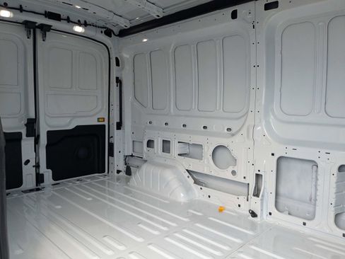 New 2026 Ford Transit 250 148 Medium Roof image 13