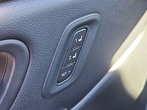Certified 2025 Honda Pilot Touring image 19