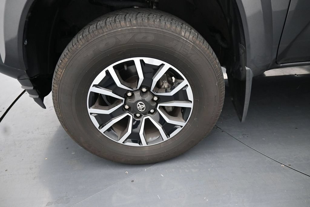 Used 2023 Toyota Tacoma TRD Sport AWD/4WD image 14