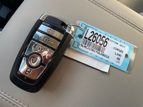 New 2026 Lincoln Corsair Premiere image 9