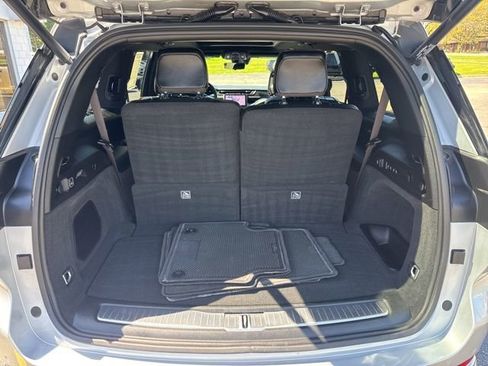 Certified 2025 Jeep Grand Cherokee L Overland w/ Advanced Protech Group III AWD/4WD image 8
