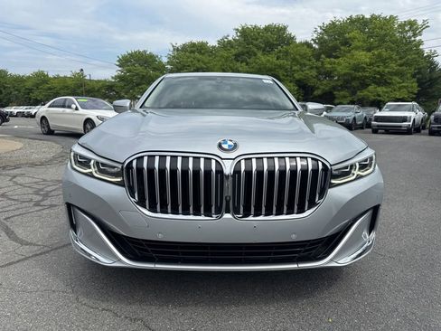 Used 2020 BMW 740i RWD image 2