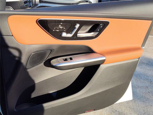 New 2025 Mercedes-Benz GLC 300 4MATIC image 24
