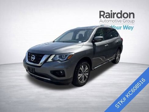 Used 2019 Nissan Pathfinder SL AWD/4WD image 3