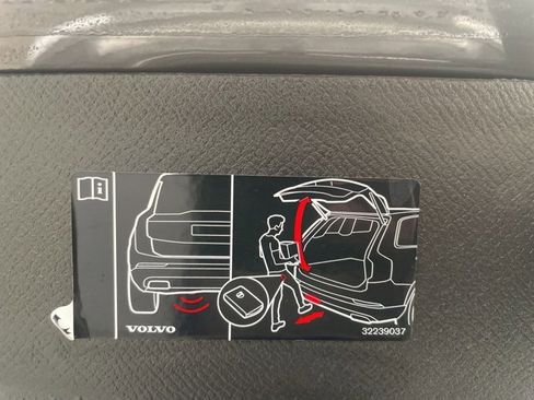 Certified 2024 Volvo XC90 B6 Ultimate w/ Protection Package Premier image 12