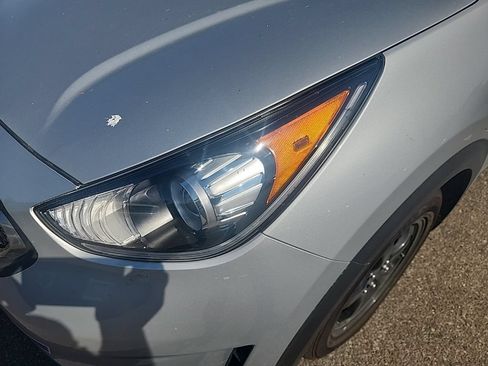 Used 2019 Kia Niro LX FWD image 5