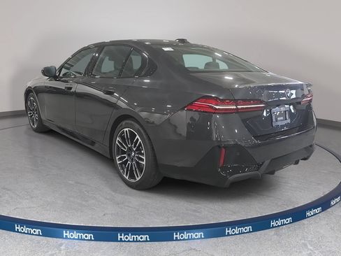 Used 2026 BMW 530i w/ M Sport Package RWD image 8