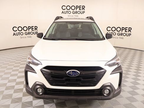 Used 2025 Subaru Outback Onyx Edition AWD/4WD image 9