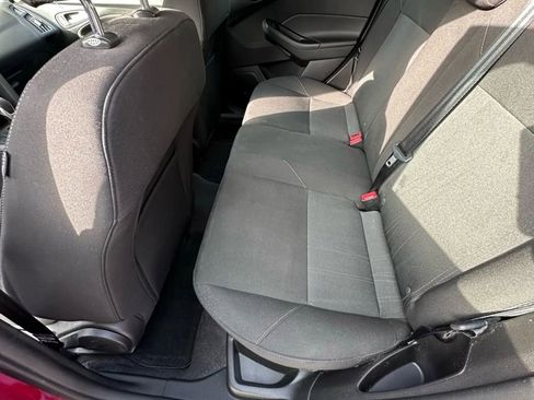 Used 2017 Ford Focus SEL image 10